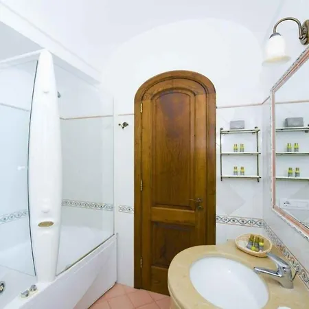 Apartment Elegant Terrace With Private Pool 200m From The Sea *