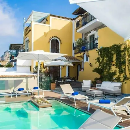 Apartment Elegant Terrace With Private Pool 200m From The Sea *