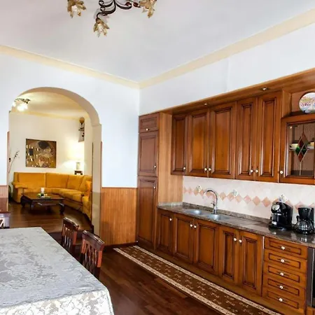 Elegant Terrace With Private Pool 200m From The Sea Apartment