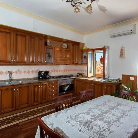 Elegant Terrace With Private Pool 200m From The Sea *